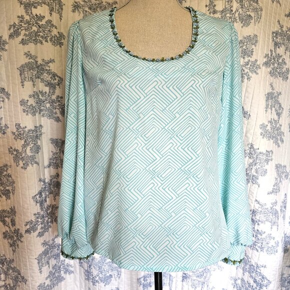 Size M Long Sleeve Blouse Floral Trim New - Picture 2 of 13